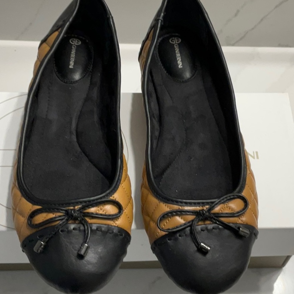 GIANI BERNINI Quilted Ballet Flat Tan/Black NEW
